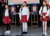Wokalistki śpiewające Hymn Konstytucji 3 Maja..jpg