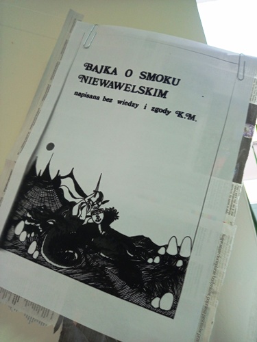 Zdjęcie strony tytułowej książki dla dzieci wydanej przez wydawnictwo podziemne.